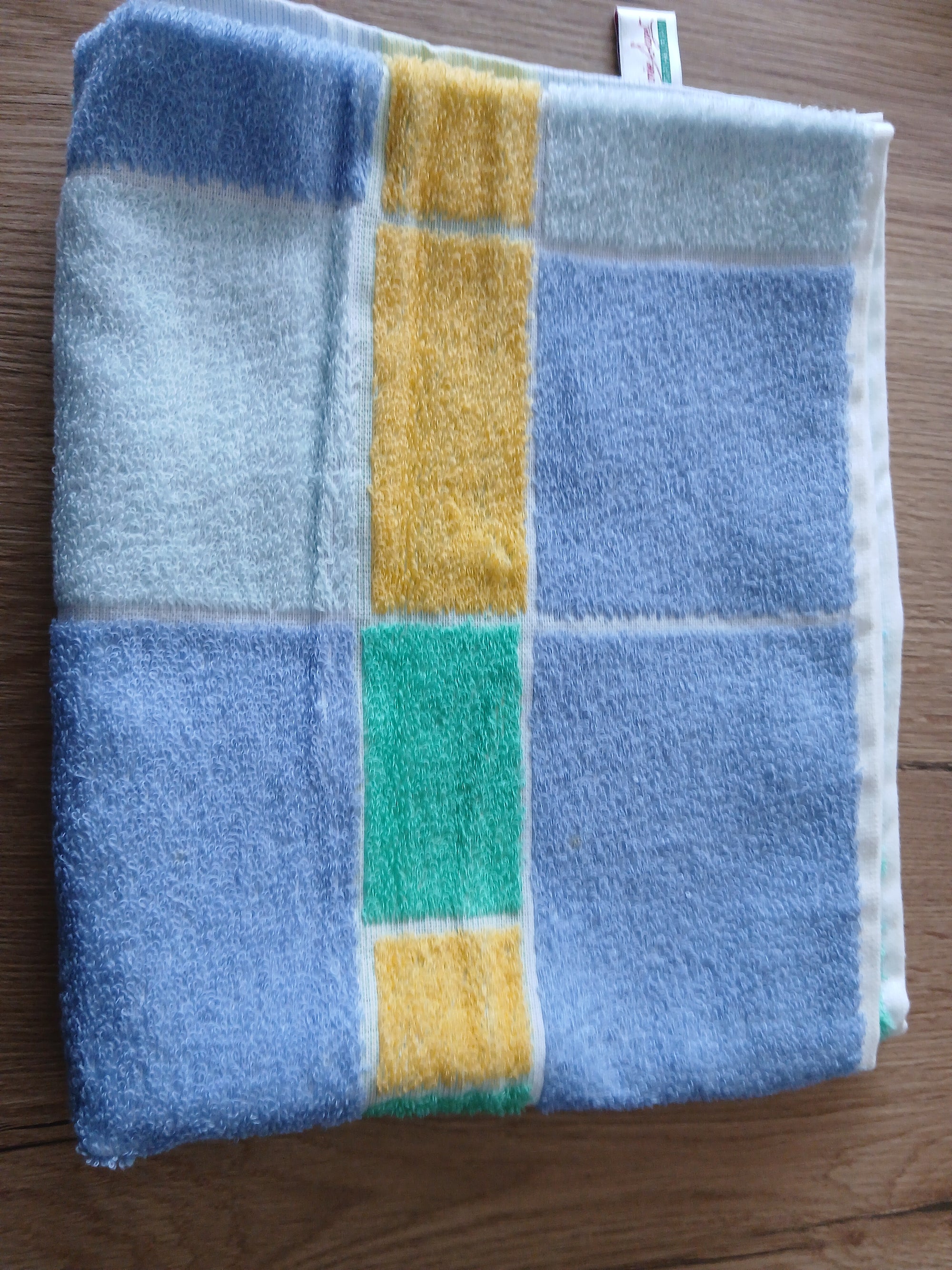 Lot de 2 serviettes et 2 gants de toilette neuf