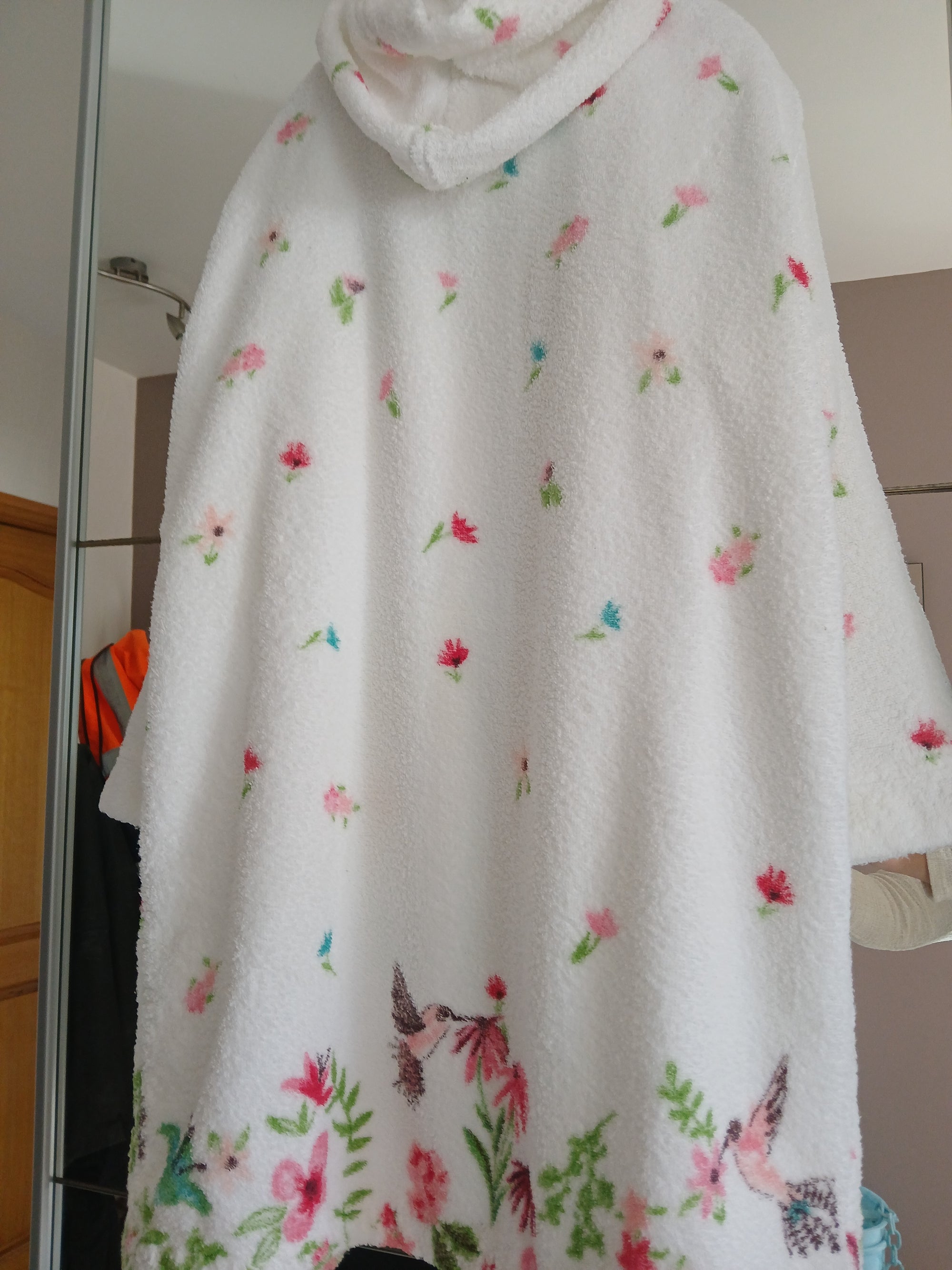 Peignoir imprimé avec capuche