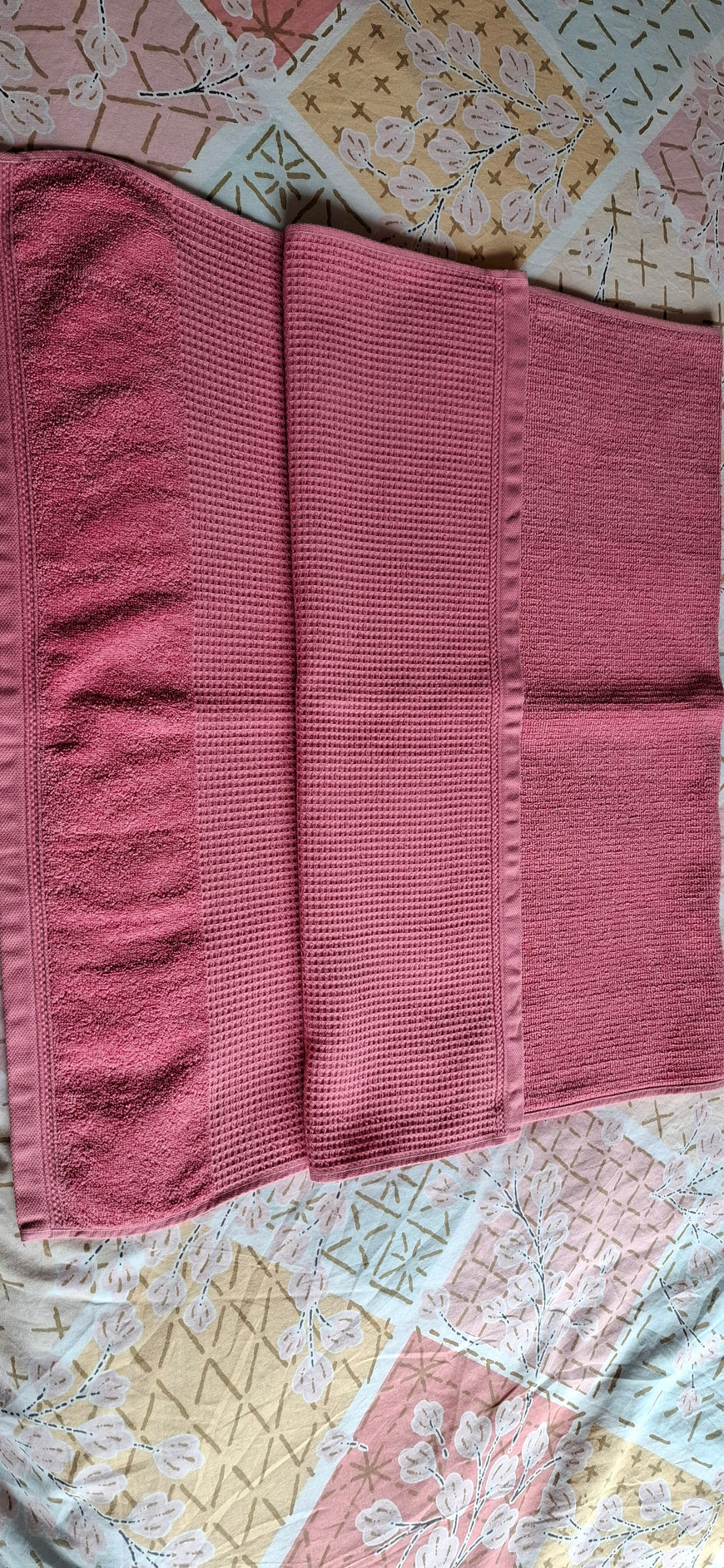 Drap de bain éponge et nid d abeille