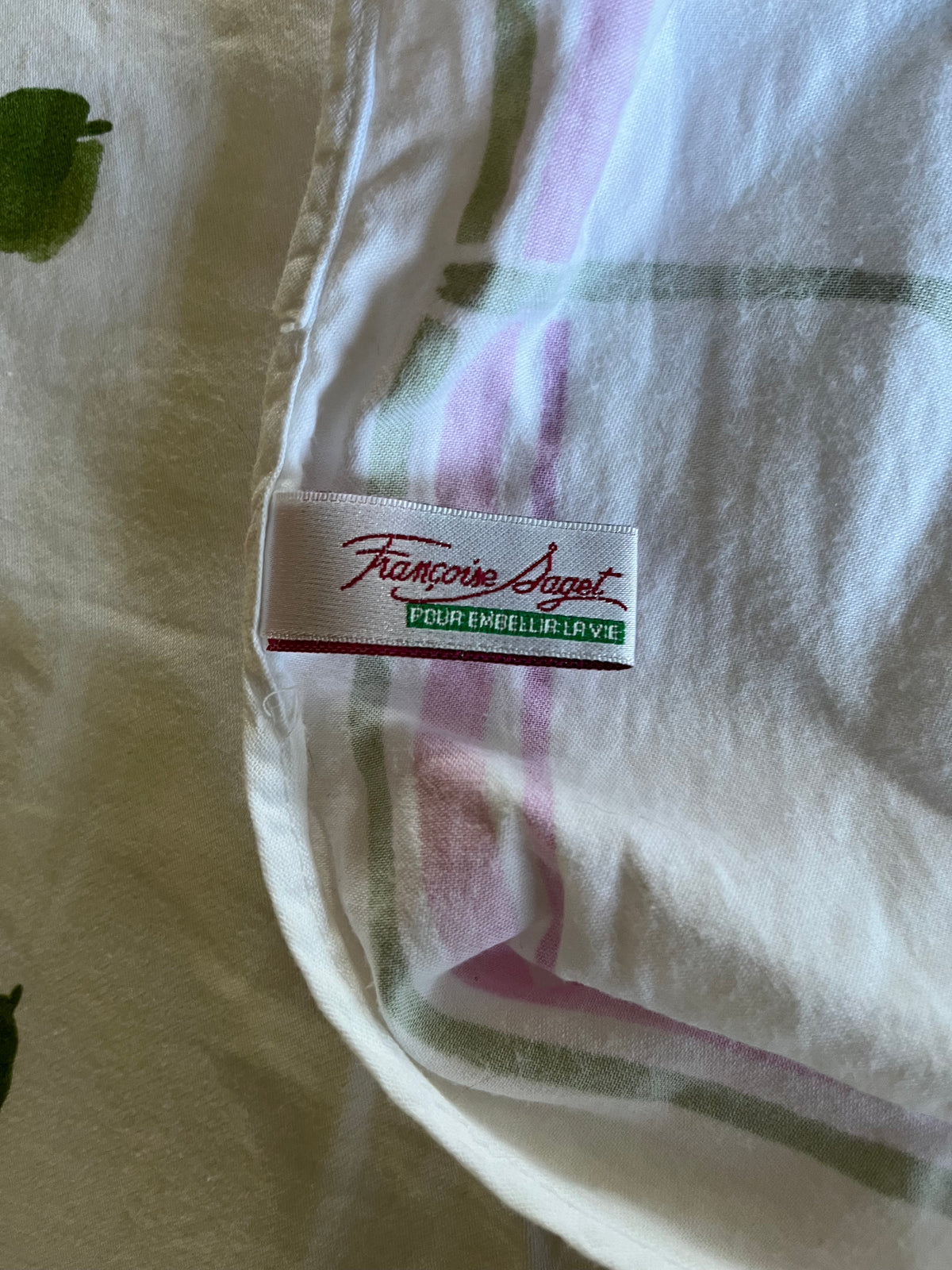 nappe ovale