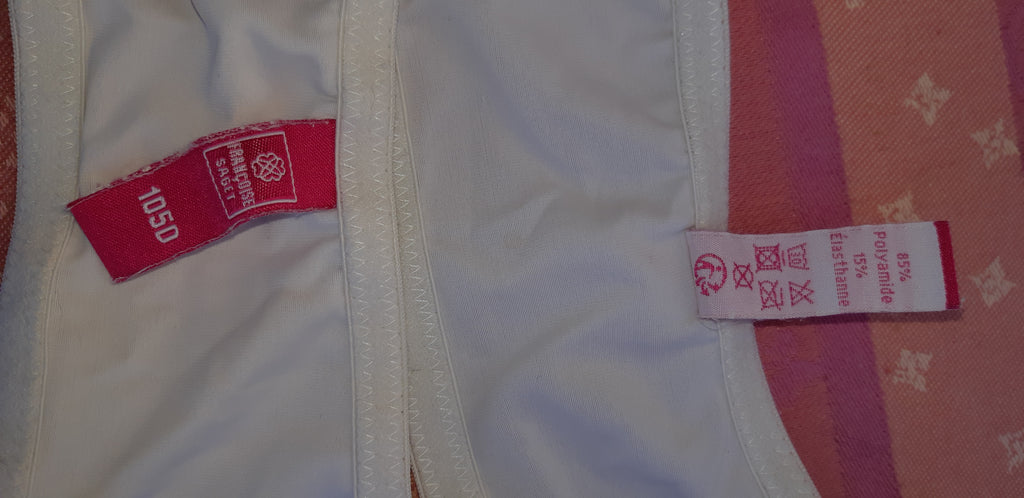 soutien-gorge attache avant , décolleté