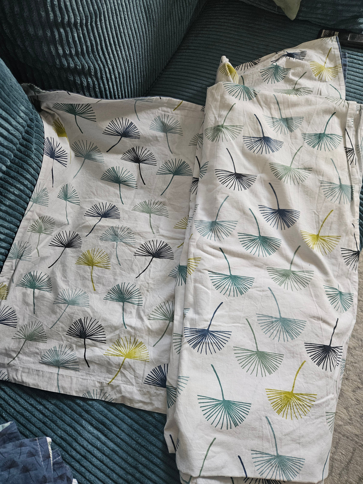 Parure Eclat de rire (drap plat+housse de couette+2 taies d'oreillers)