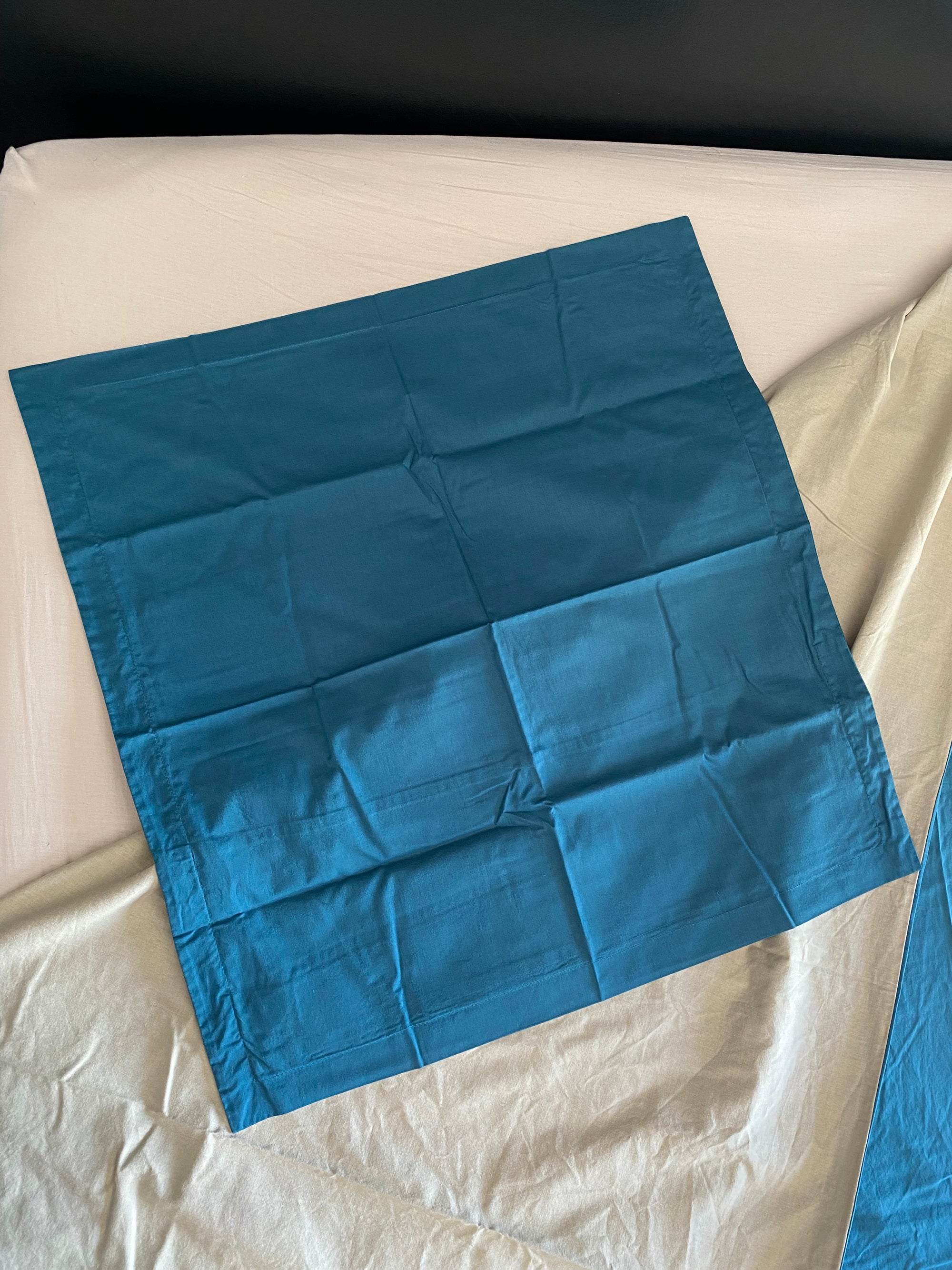 Housse de couette 260x240 + taies