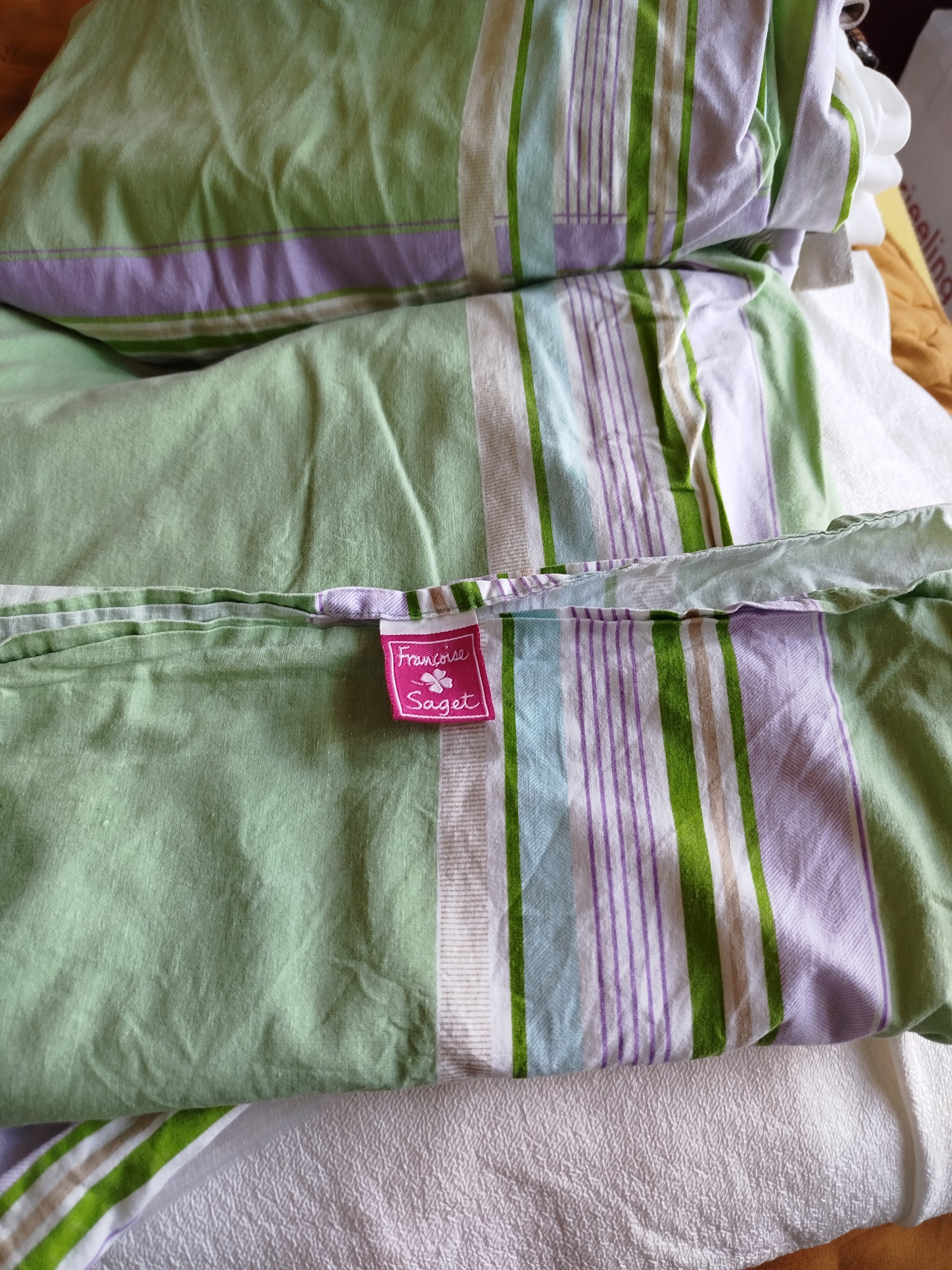 Housse couette 140, drap et drat housse, taies d'oreillers