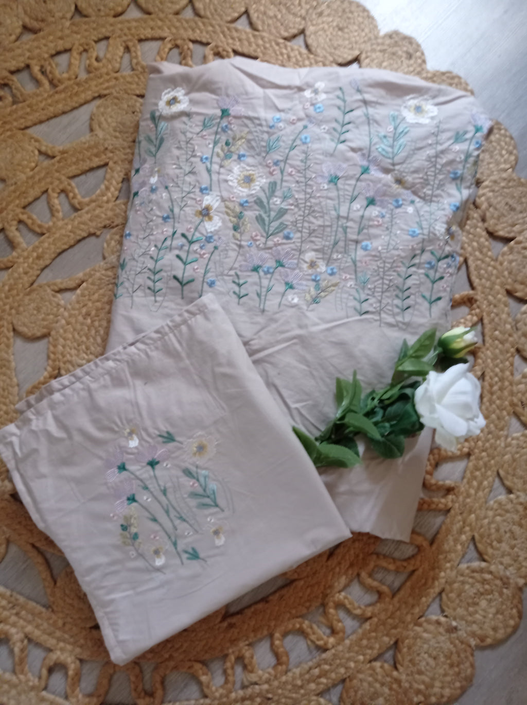 Drap brodé