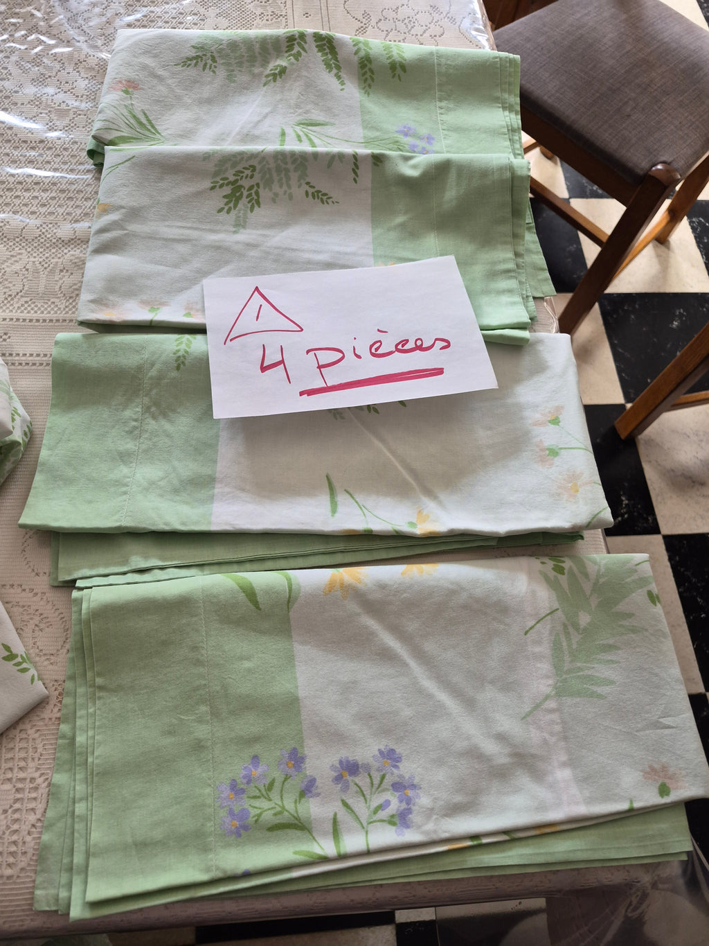Le lot de 4 taies d'oreiller