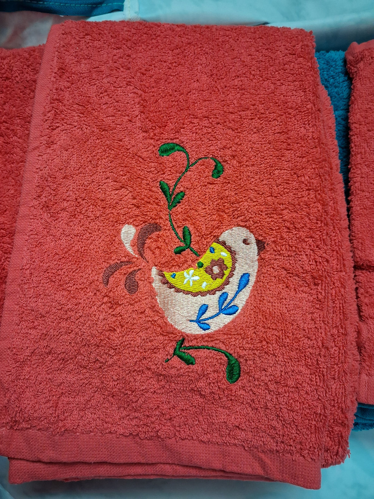 Serviette de toilette rouge Jolie Datcha