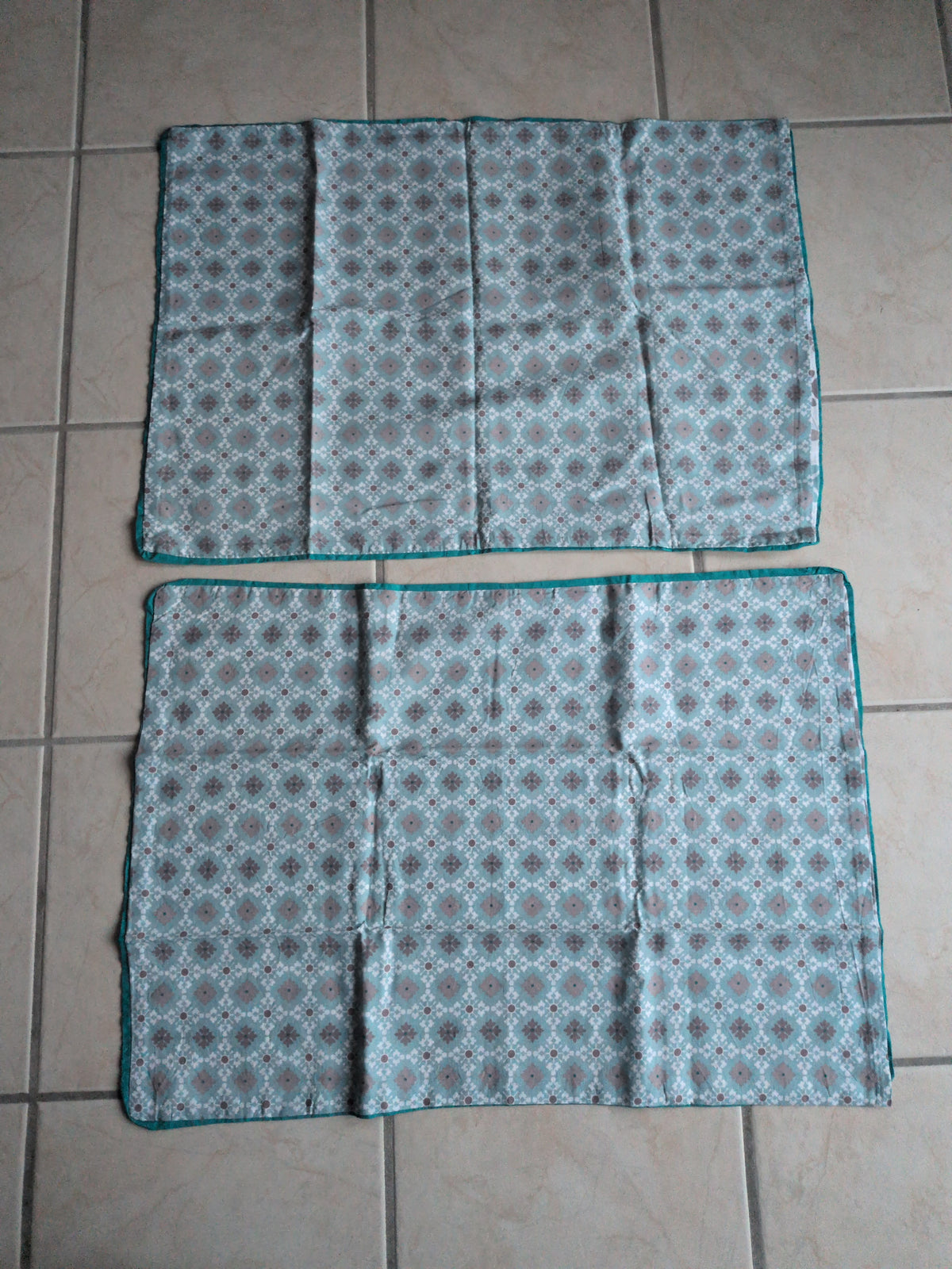 2 taies d'oreillers Azulejos