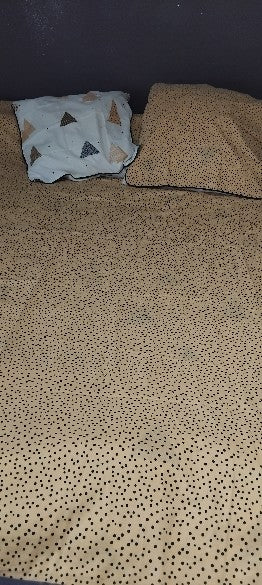 Housse de couette et ses 2 housses taie d'oreillers"motif géometrie"