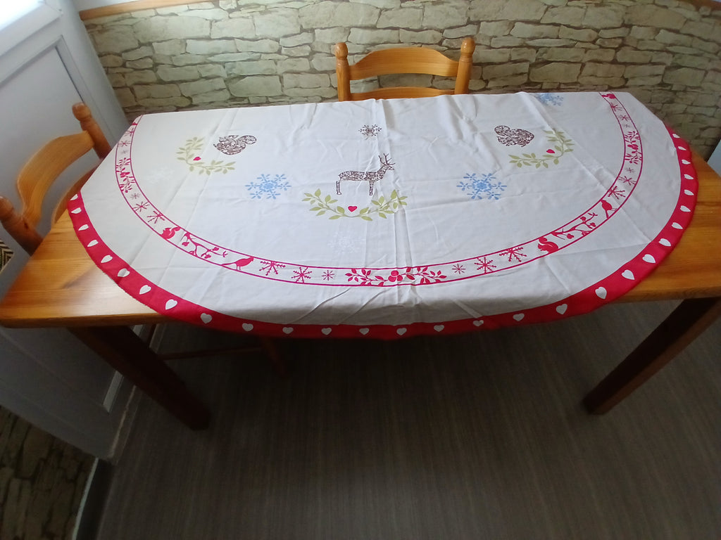 Nappe ovale de Noël
