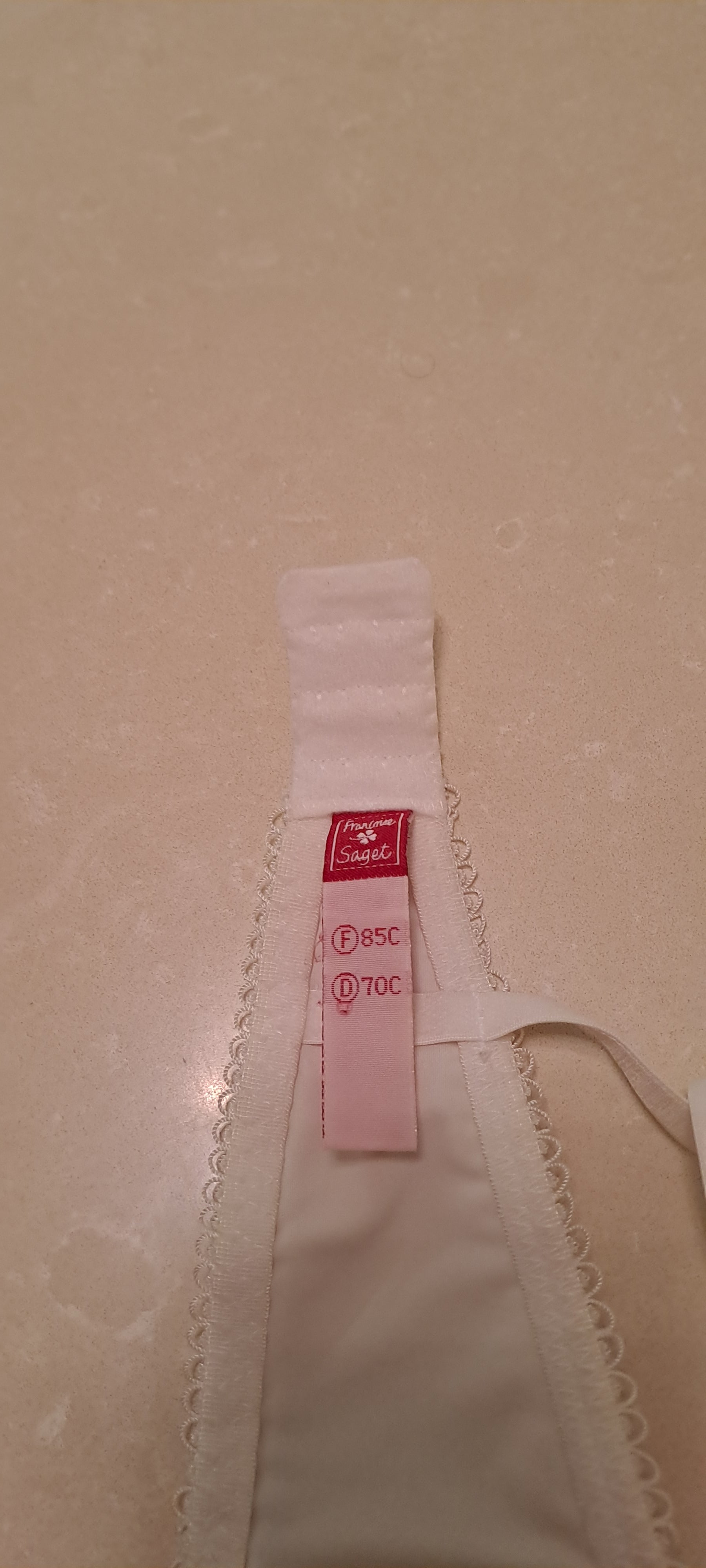 soutien gorge brodé