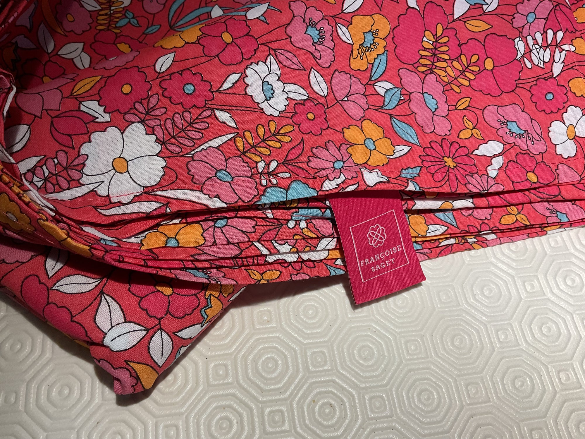 Drap 1 personne cottage fleuri rouge grenadine 180x290