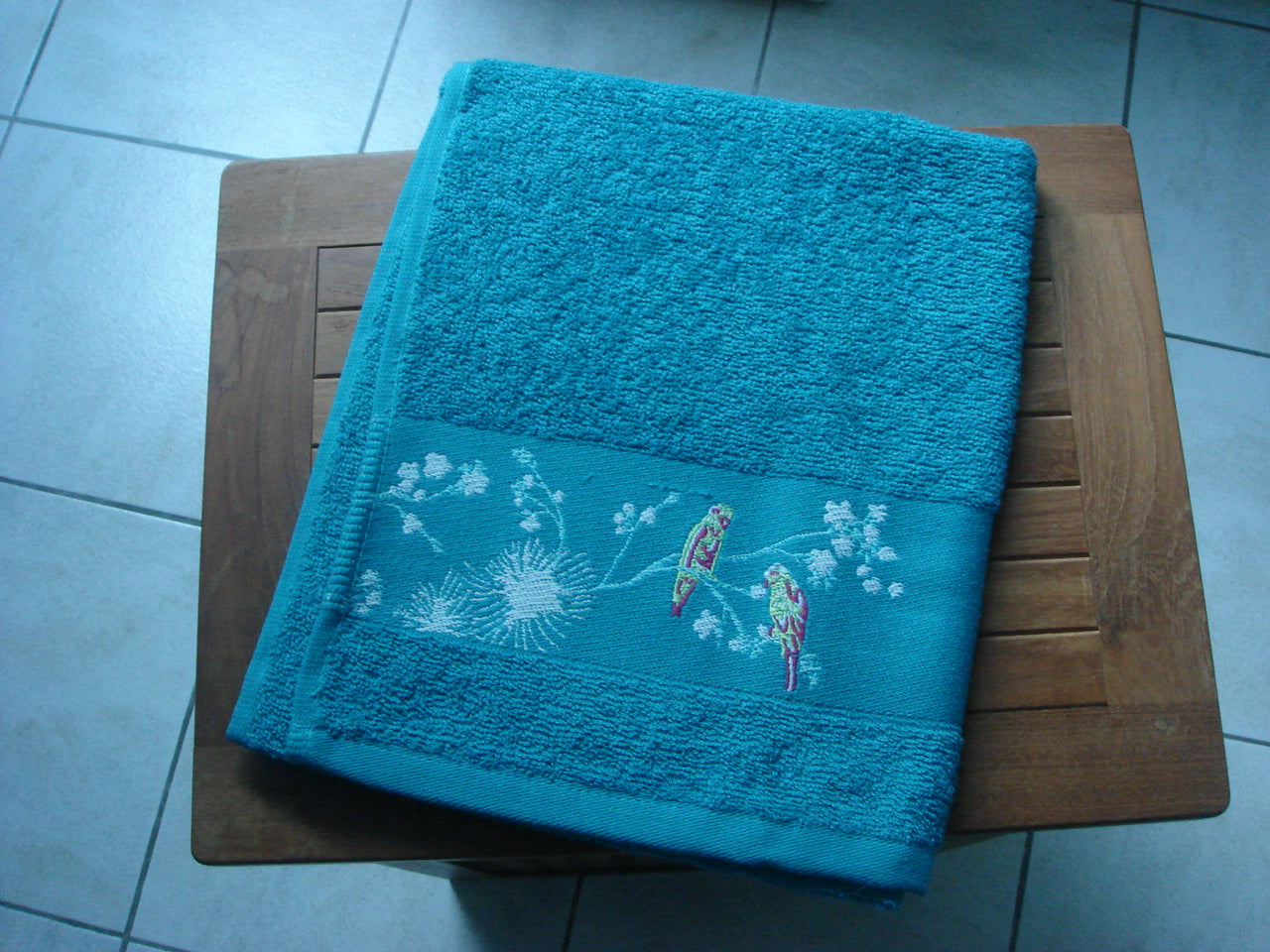 Serviette de toilette motif oiseaux
