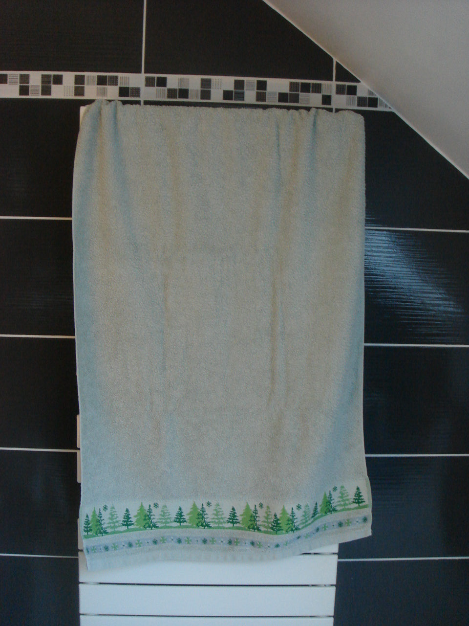 Serviette de bain motif sapins