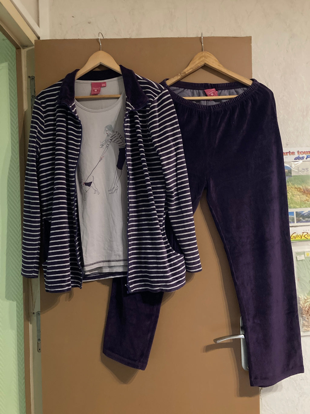 Ensemble Veste-pantalon-teeshirt Velour En promenade