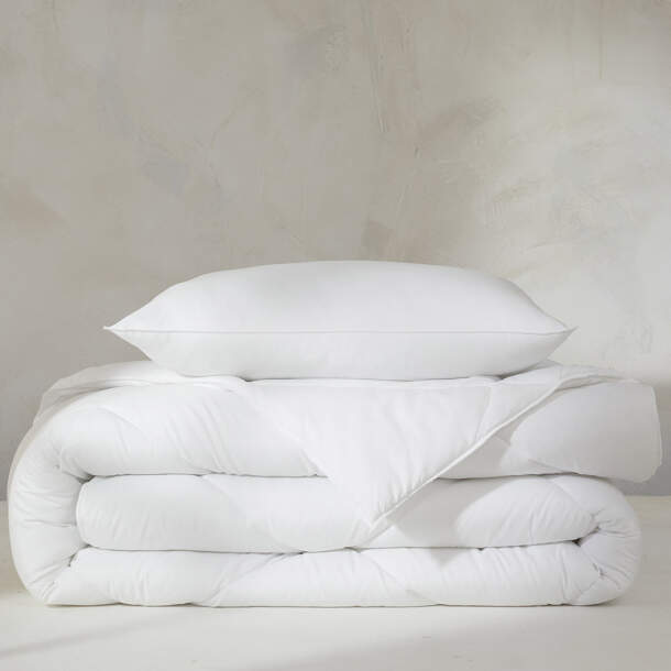 Couette et oreiller carré Microfibre 1er prix