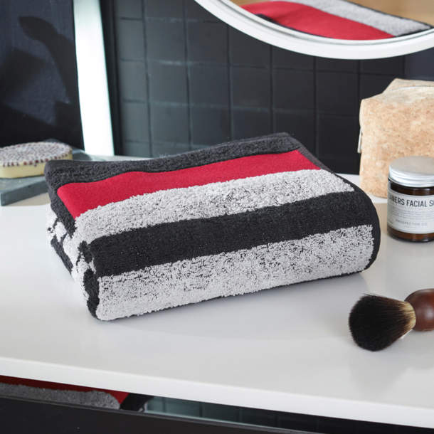 Drap de bain Dans la mêlée