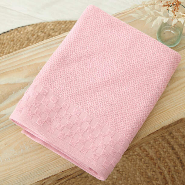 Serviette de bain rose guimauve Evocation