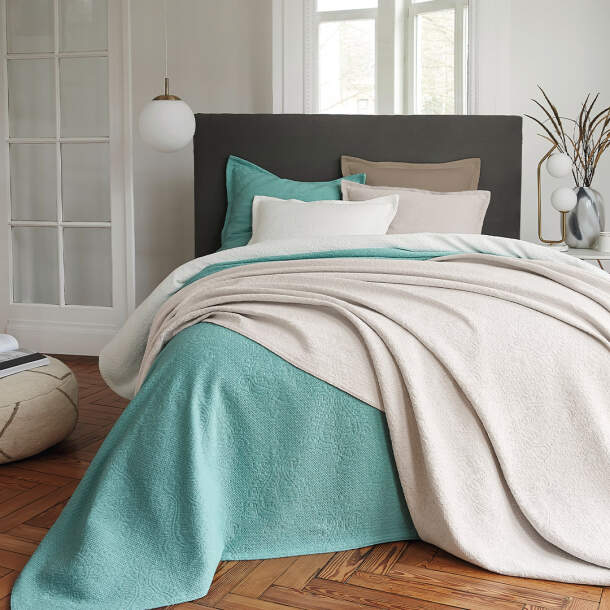 Couvre-lit Le mas des collines