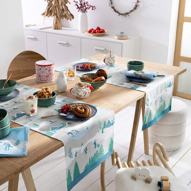 Chemin de table Les patineurs